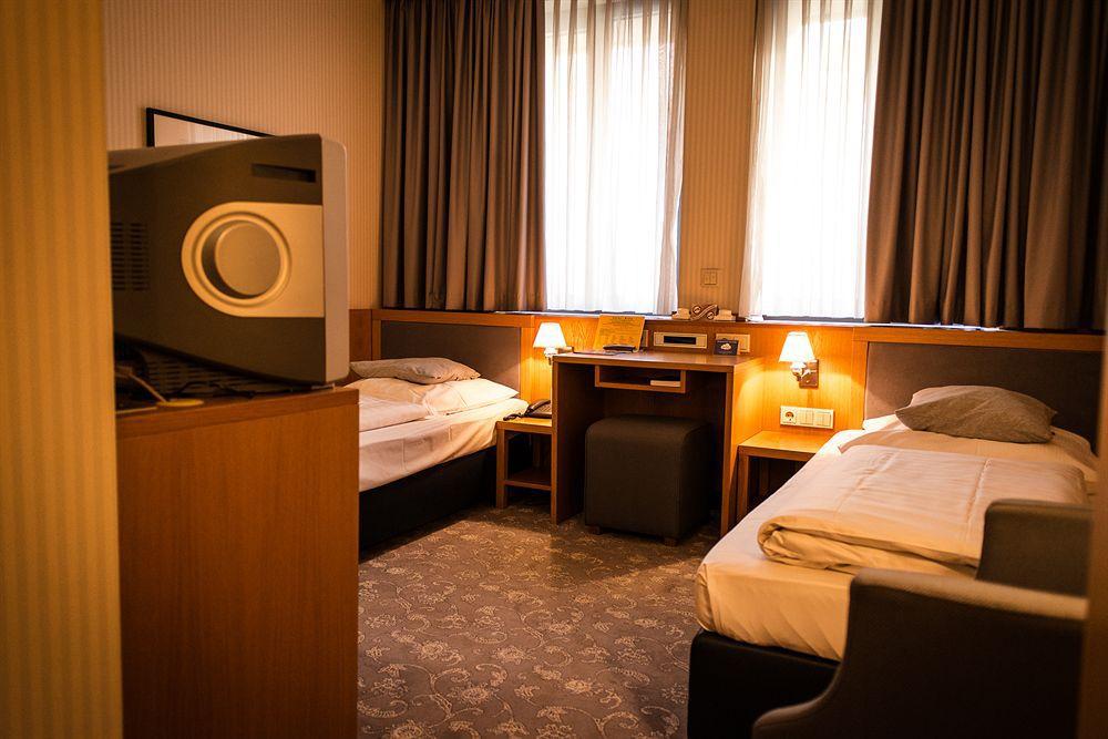 Townhouse Hotel Frankfurt am Main Exteriör bild