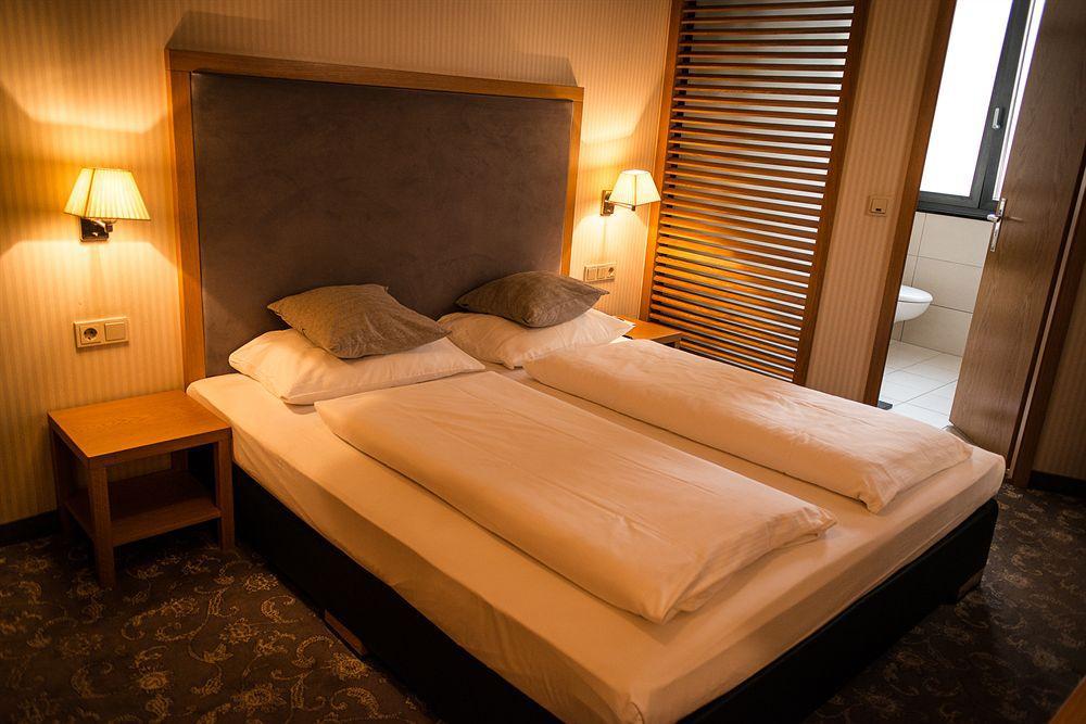 Townhouse Hotel Frankfurt am Main Exteriör bild