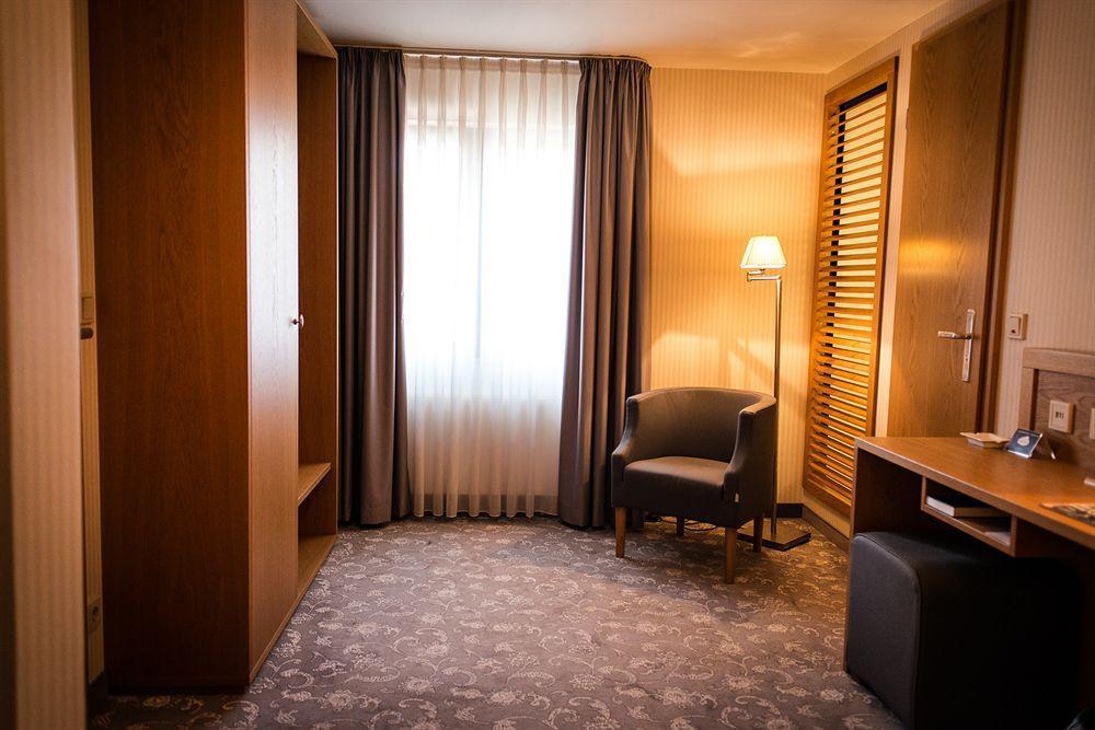 Townhouse Hotel Frankfurt am Main Exteriör bild